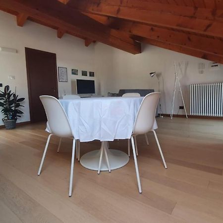 Appartamento Residenza Lavinia Monforte dʼAlba Dış mekan fotoğraf
